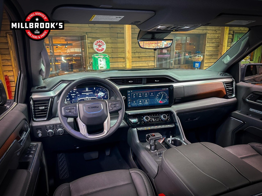 GMC Sierra Denali 6.2L V8,