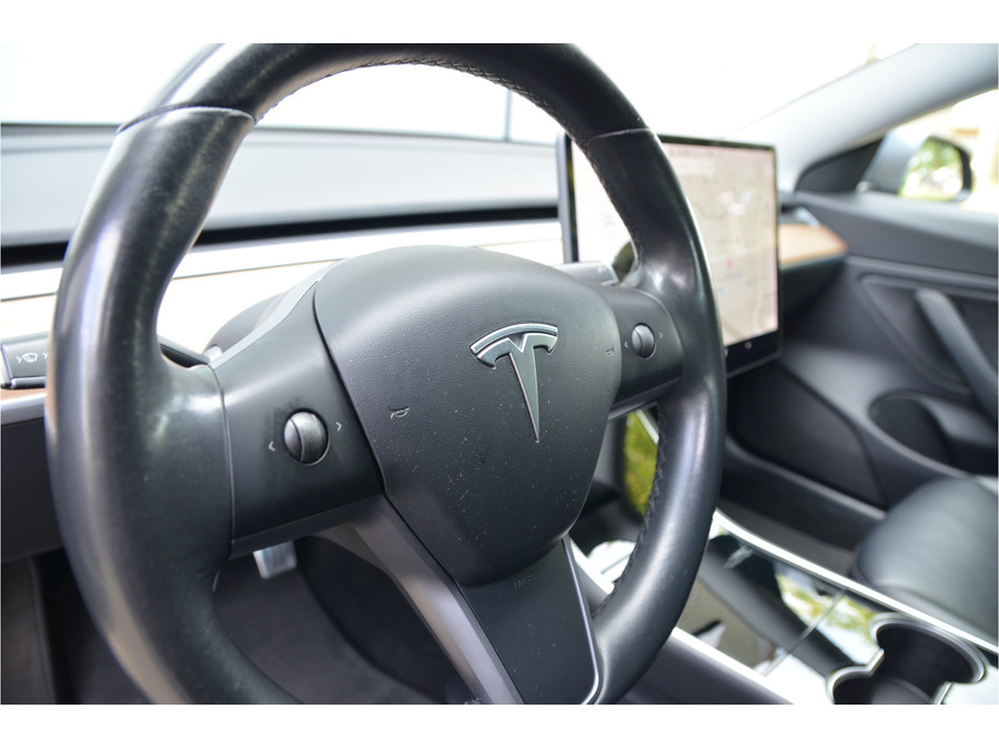 Tesla Model 3 Long Range AWD 75 kWh