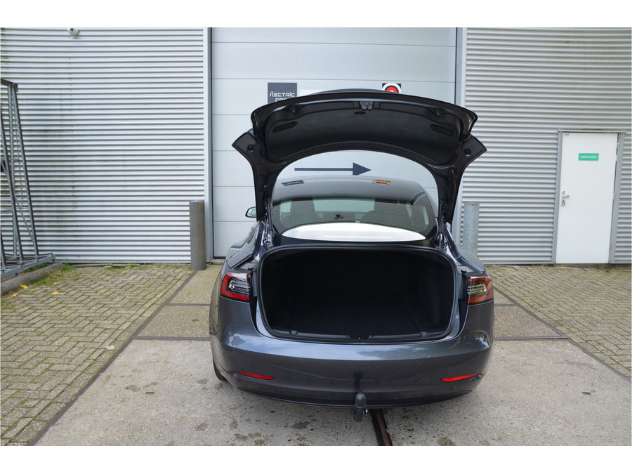 Tesla Model 3 Long Range AWD 75 kWh
