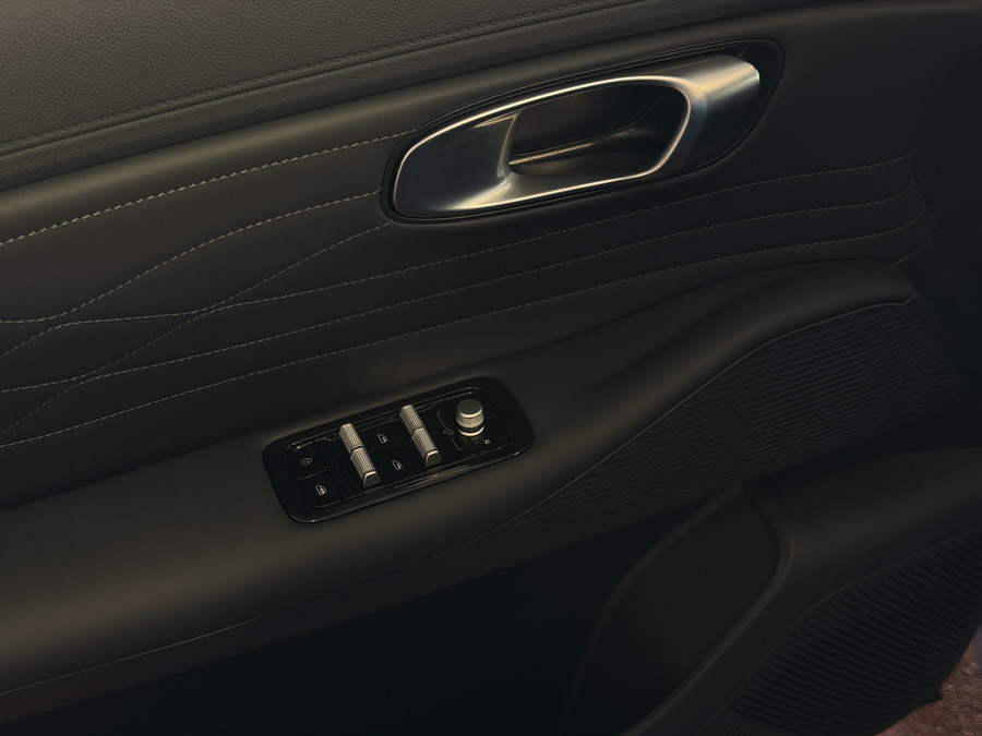 Geely Starray EM-i 1.5 PHEV PRO 83KM ELEKTRISCH | PHEV STOEL- & STUURVERWARMING | 360° CAMERA