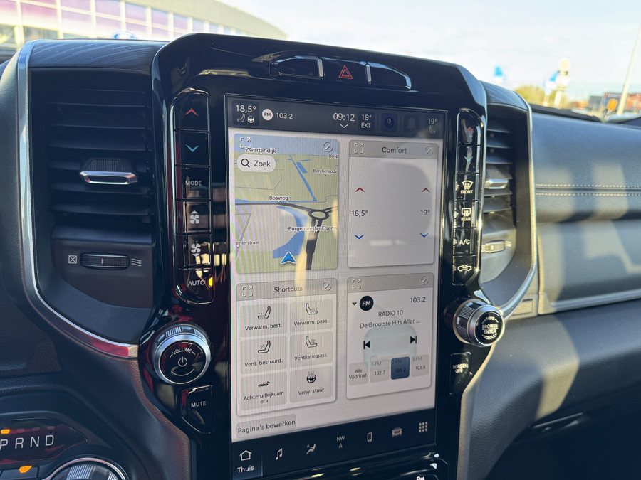 Dodge Ram 1500 Laramie Sport