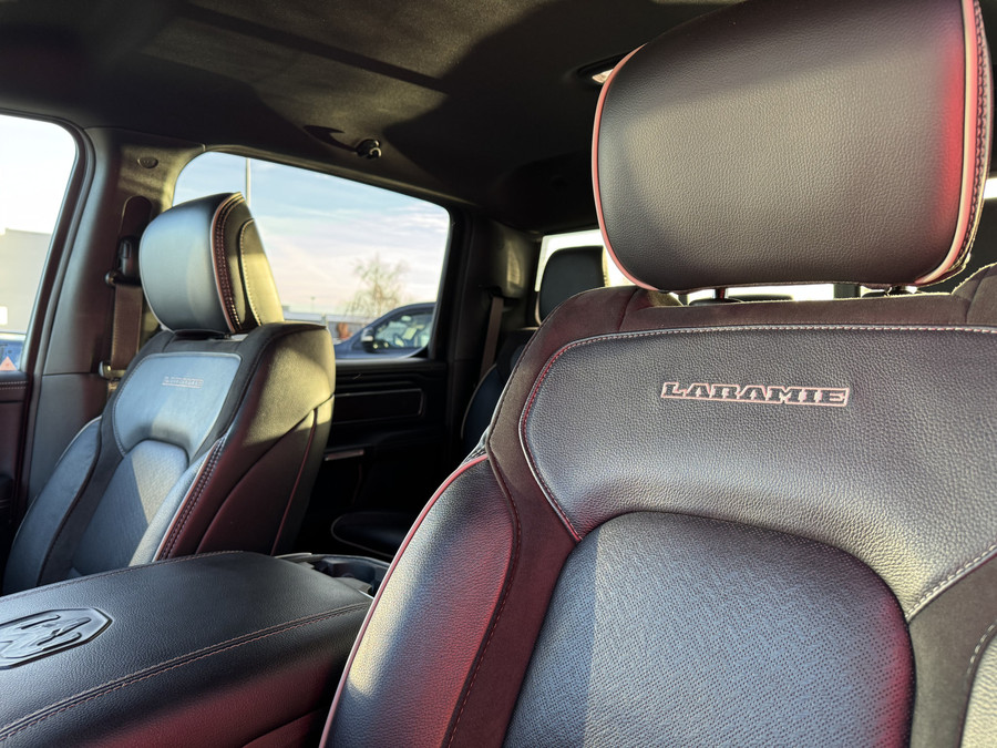 Dodge Ram 1500 Laramie Sport
