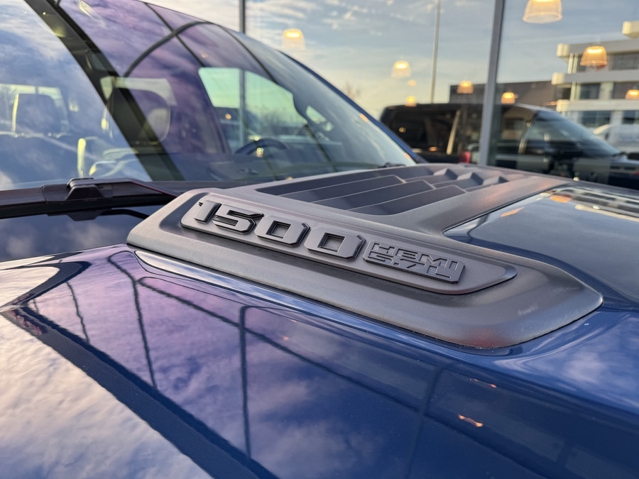 Dodge Ram 1500 Laramie Sport