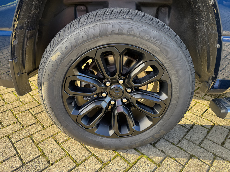 Dodge Ram 1500 Laramie Sport