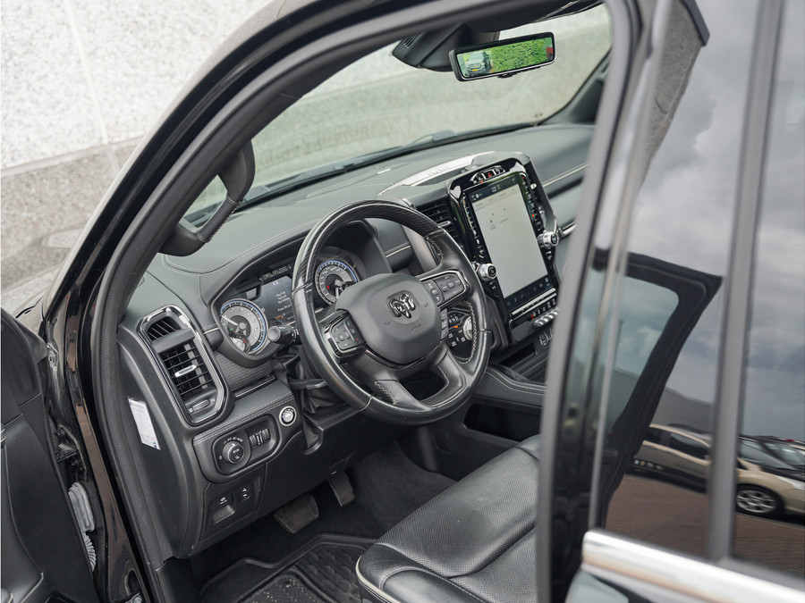 Dodge RAM 1500 5.7 V8 4x4 Crew Cab Limited