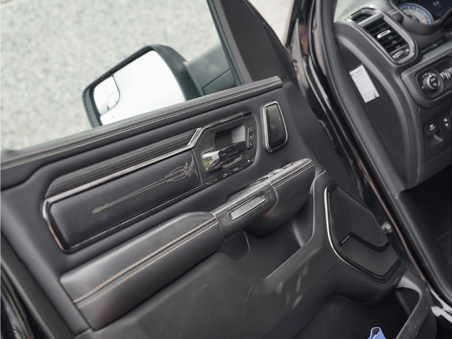 Dodge RAM 1500 5.7 V8 4x4 Crew Cab Limited