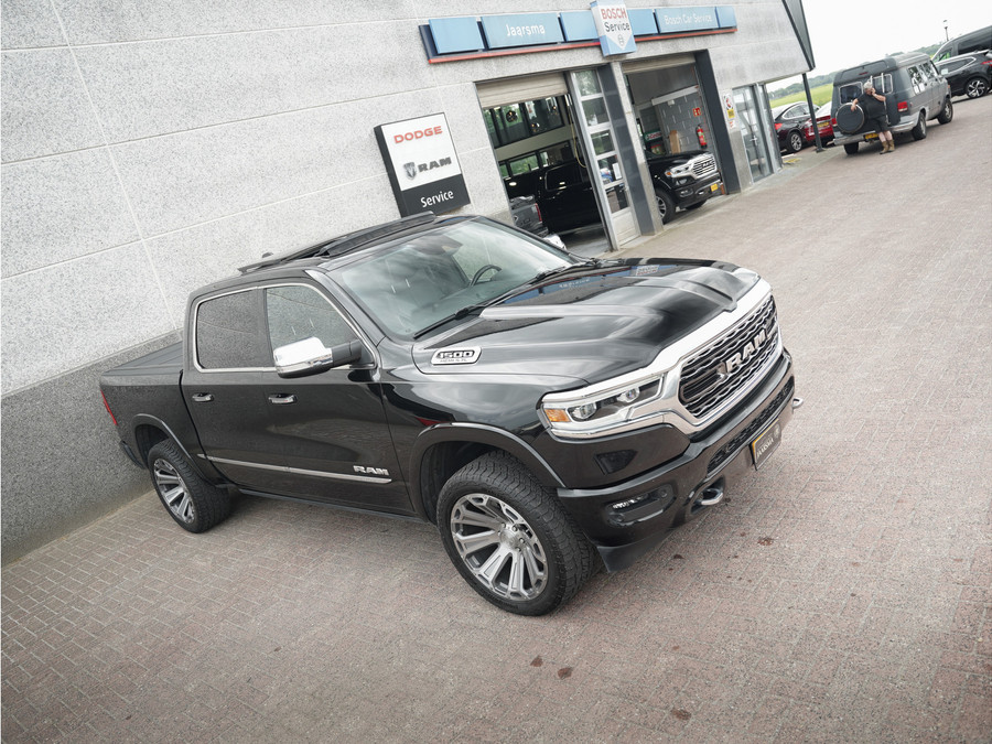 Dodge RAM 1500 5.7 V8 4x4 Crew Cab Limited