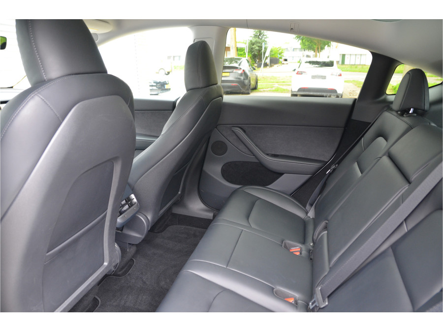 Tesla Model Y Long Range RWD 75 kWh