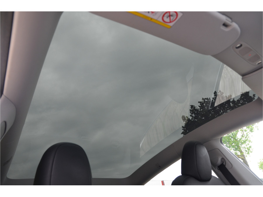 Tesla Model Y Long Range RWD 75 kWh
