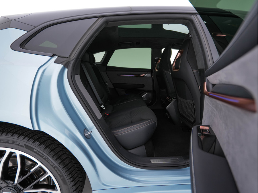Zeekr 001 AWD Privilege 100 kWh [ 3-Fase-22 kW] {SOH-94%}