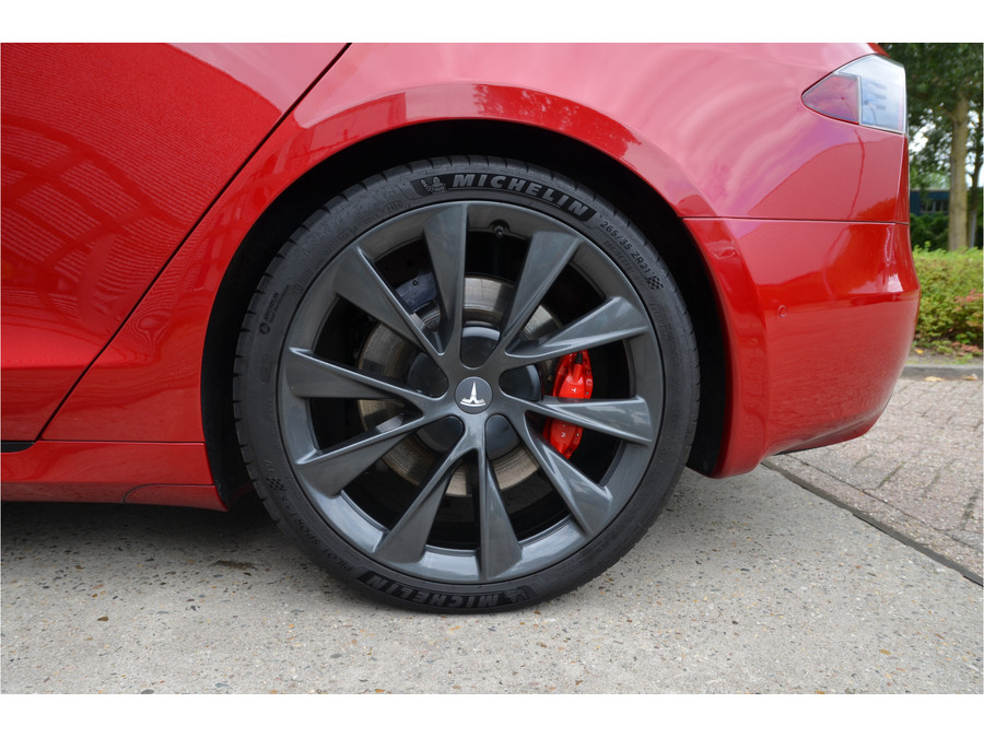 Tesla Model S 100D Performance
