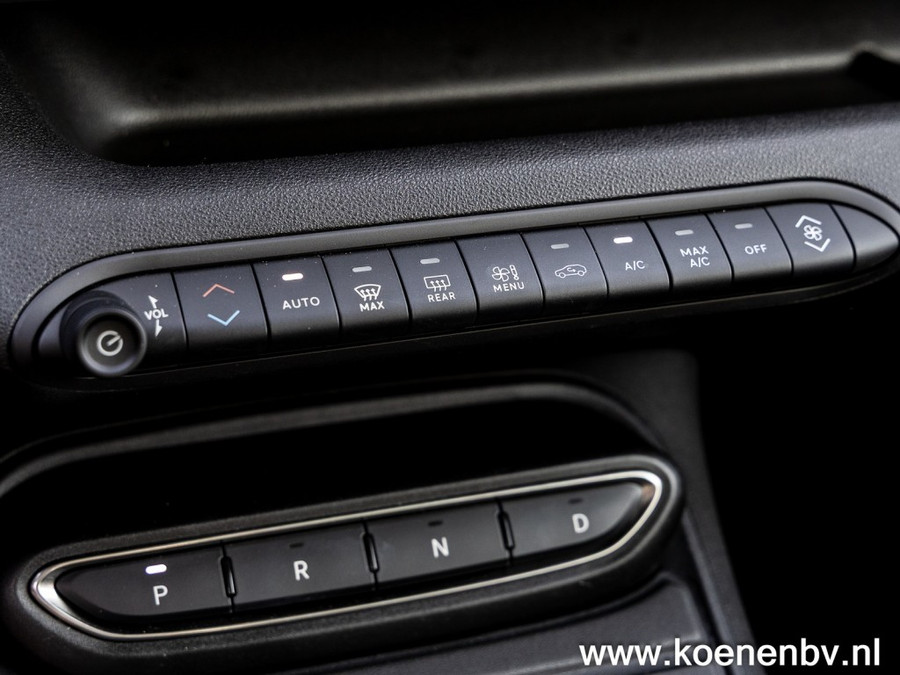 Jeep Avenger 1.2 e-Hybrid Black Edition PANO / TREKHAAK / JBL Sound