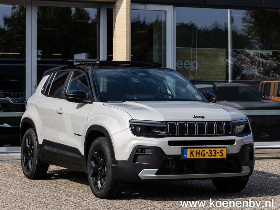 Jeep Avenger 1.2 e-Hybrid Black Edition PANO / TREKHAAK / JBL Sound