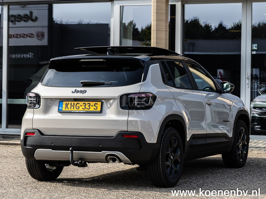 Jeep Avenger 1.2 e-Hybrid Black Edition PANO / TREKHAAK / JBL Sound