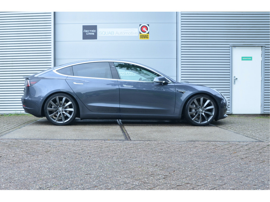 Tesla Model 3 Long Range AWD 75 kWh