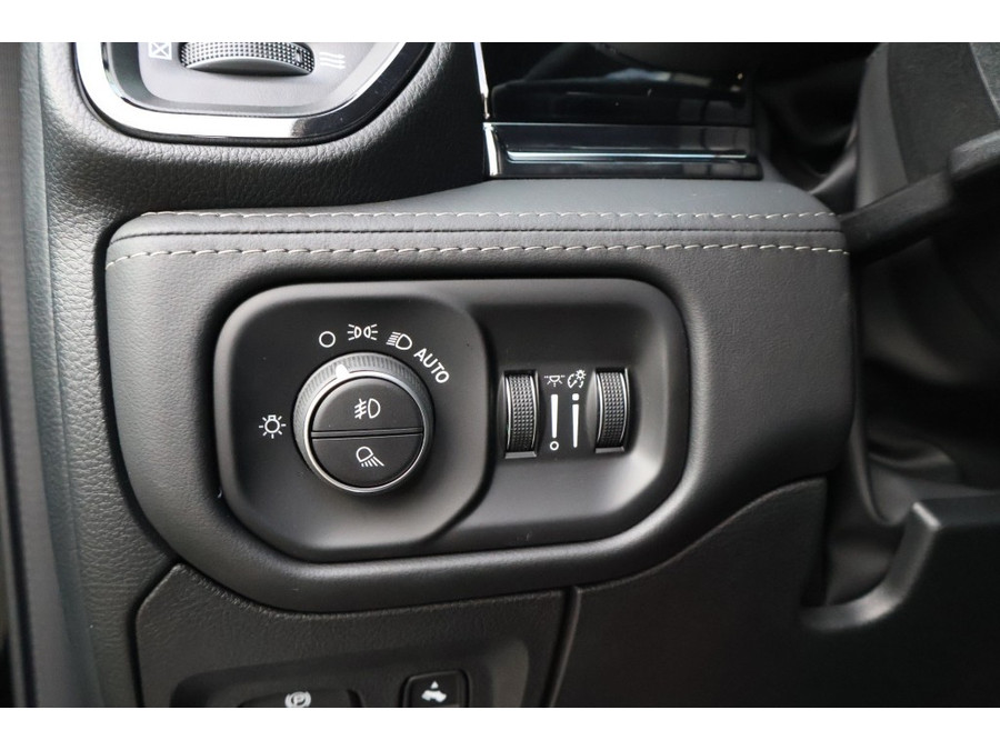 Dodge RAM Pickup 1500 5.7i V8 4x4 HEMI LIMITED / NEW MODEL 2026