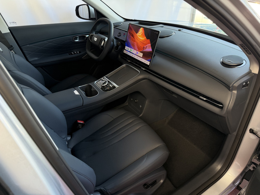 Geely Starray EM-i MAX+ PHEV LONG RANGE NIEUWE AUTO | 29,8 kWh ACCU | 136 KM WLTP | PANORAMADAK | STOELVERWARMING/KOELI