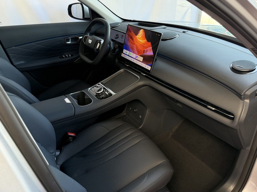 Geely Starray EM-i MAX+ PHEV LONG RANGE NIEUWE AUTO | 29,8 kWh ACCU | 136 KM WLTP | PANORAMADAK | STOELVERWARMING/KOELI