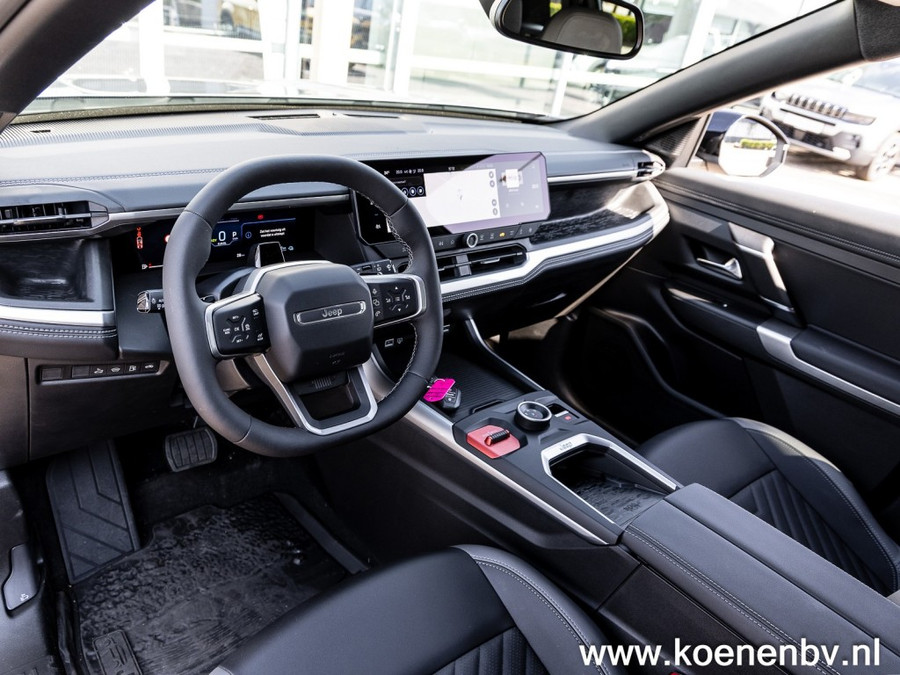 Jeep Compass 1.6 E-Hybrid Plug-In Hybrid First Edition PANO / FULL Options