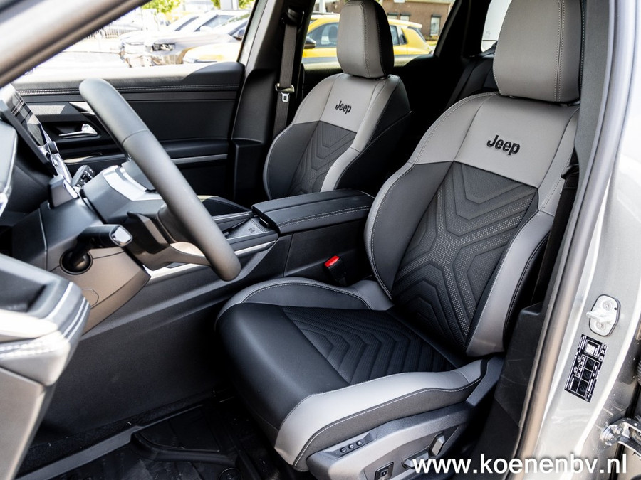 Jeep Compass 1.6 E-Hybrid Plug-In Hybrid First Edition PANO / FULL Options