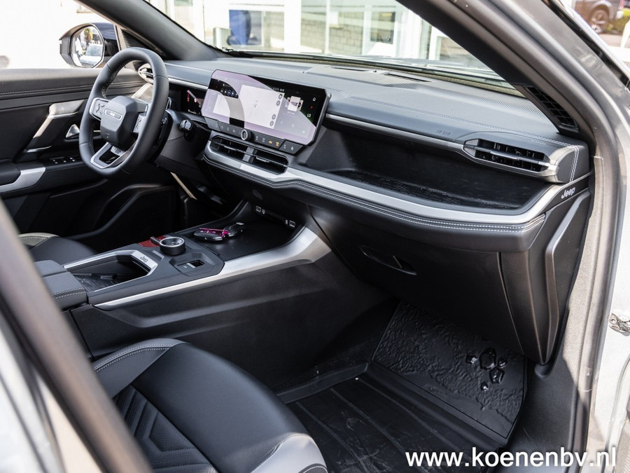 Jeep Compass 1.6 E-Hybrid Plug-In Hybrid First Edition PANO / FULL Options