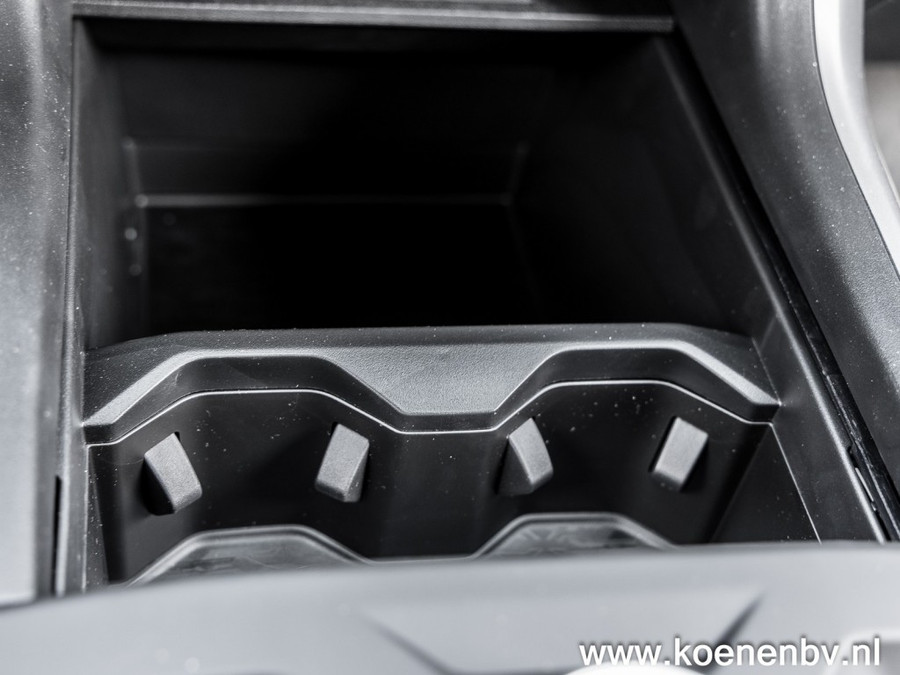 Jeep Compass 1.6 E-Hybrid Plug-In Hybrid First Edition PANO / FULL Options