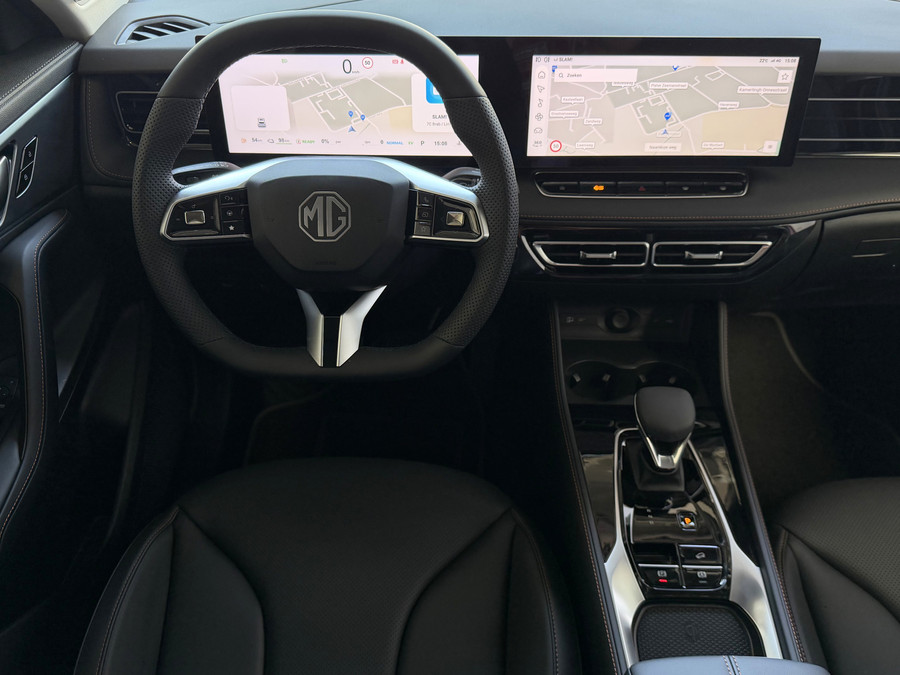MG MG HS PHEV 1.5 TGDI LUXURY PHEV PLUG-IN HYBRIDE | LEER | 272PK NIEUWE AUTO | >1.000 KM TOTAAL BEREIK | 360° CAM