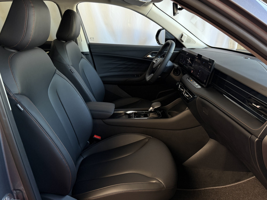 MG MG HS PHEV 1.5 TGDI LUXURY PHEV PLUG-IN HYBRIDE | LEER | 272PK NIEUWE AUTO | >1.000 KM TOTAAL BEREIK | 360° CAM