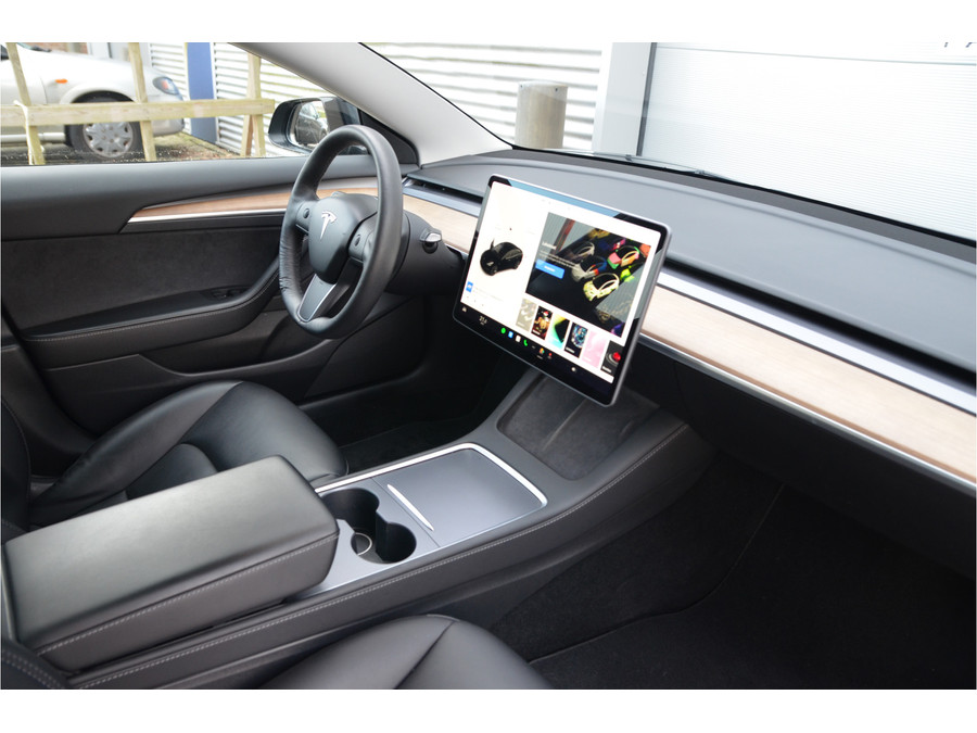 Tesla Model 3 Long Range AWD 75 kWh