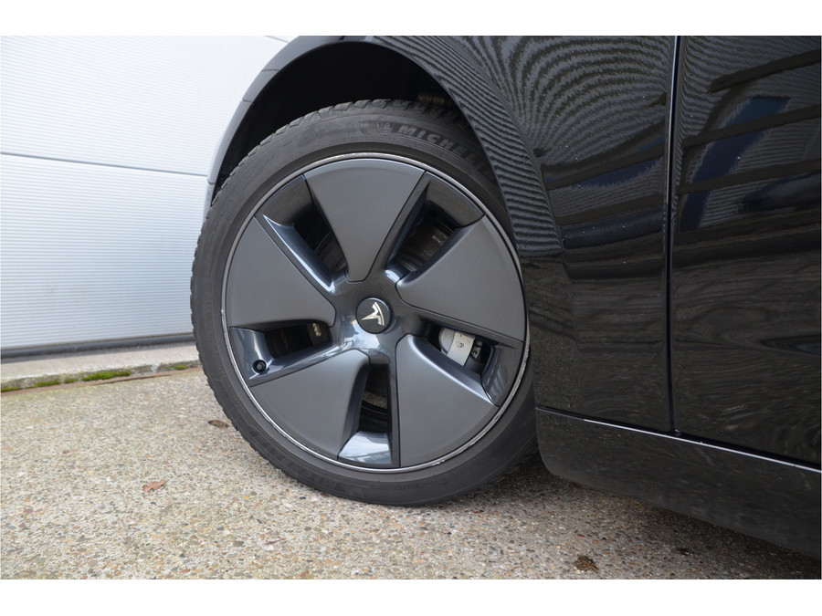 Tesla Model 3 Long Range AWD 75 kWh