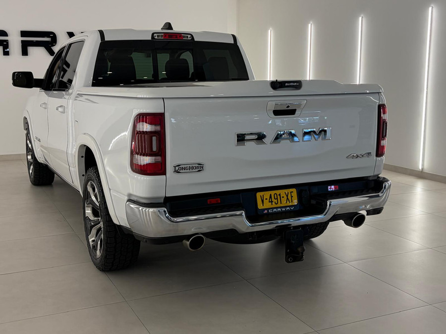 Dodge RAM 1500 5.7 V8 4x4 Limited Longhorn Massage