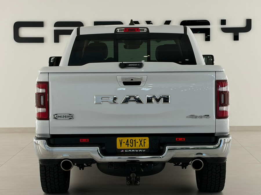 Dodge RAM 1500 5.7 V8 4x4 Limited Longhorn Massage