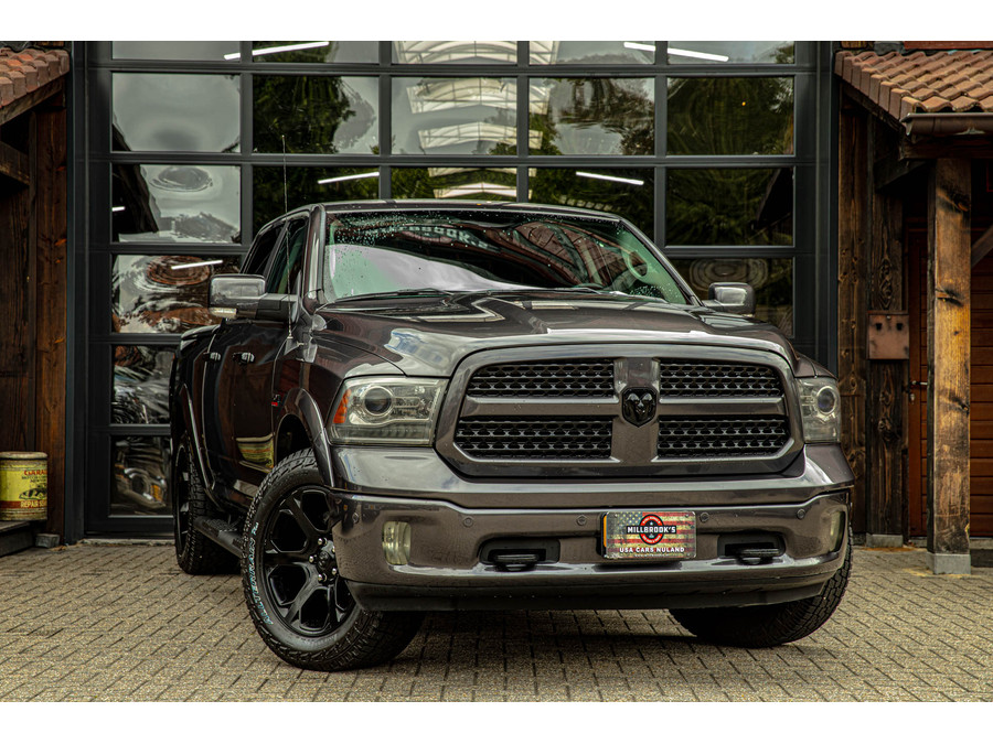 Dodge RAM 1500 classic 5.7 V8 Laramie zonder btw