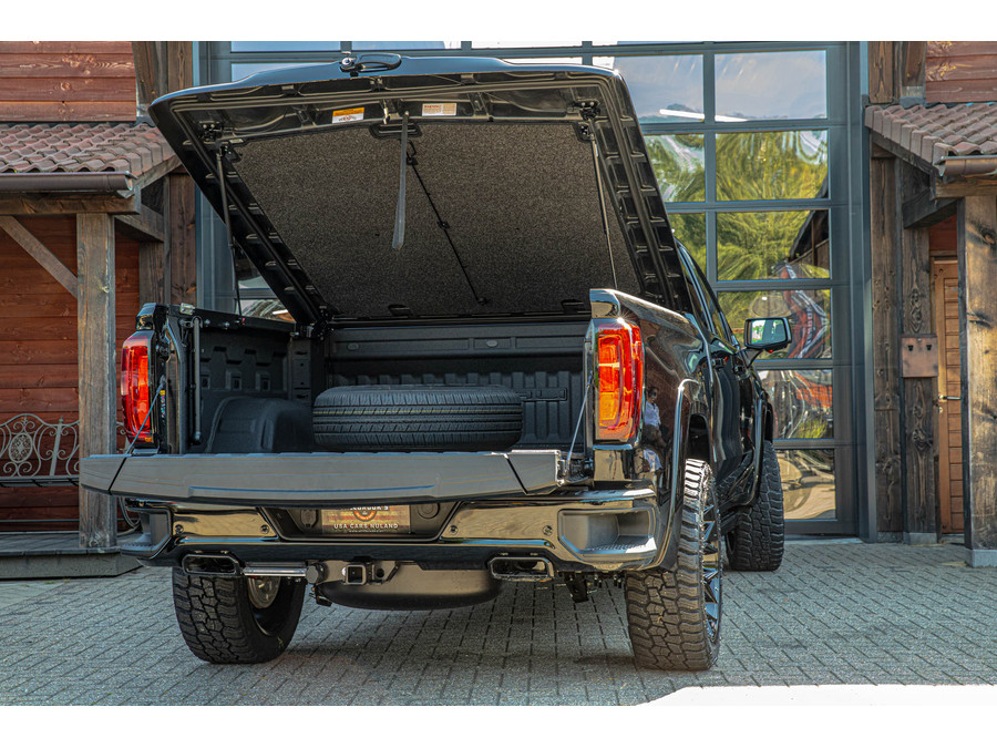 GMC Sierra Denali 6.2L V8