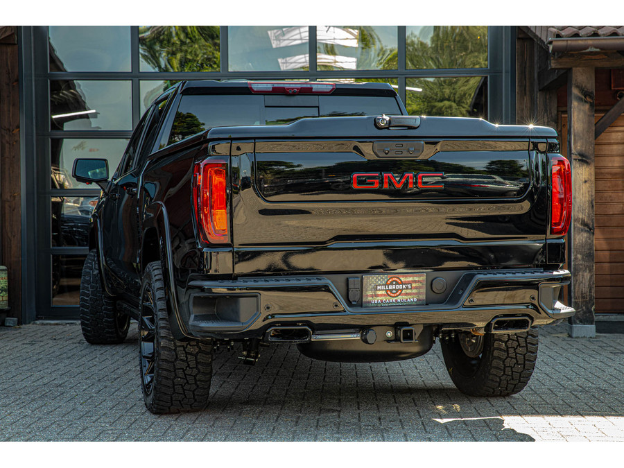 GMC Sierra Denali 6.2L V8