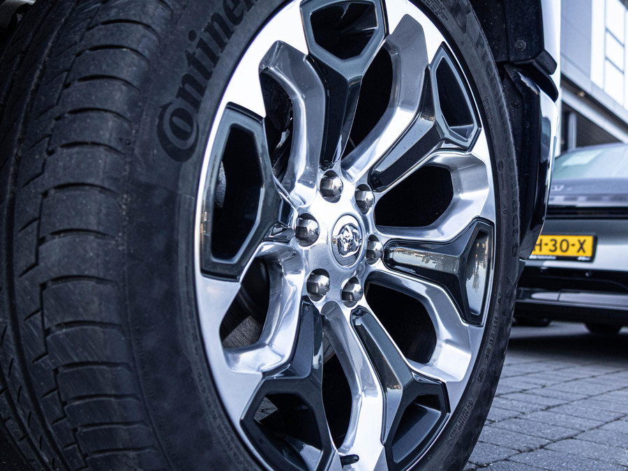 Dodge RAM 1500 5.7 V8 4x4 Crew Cab Limited