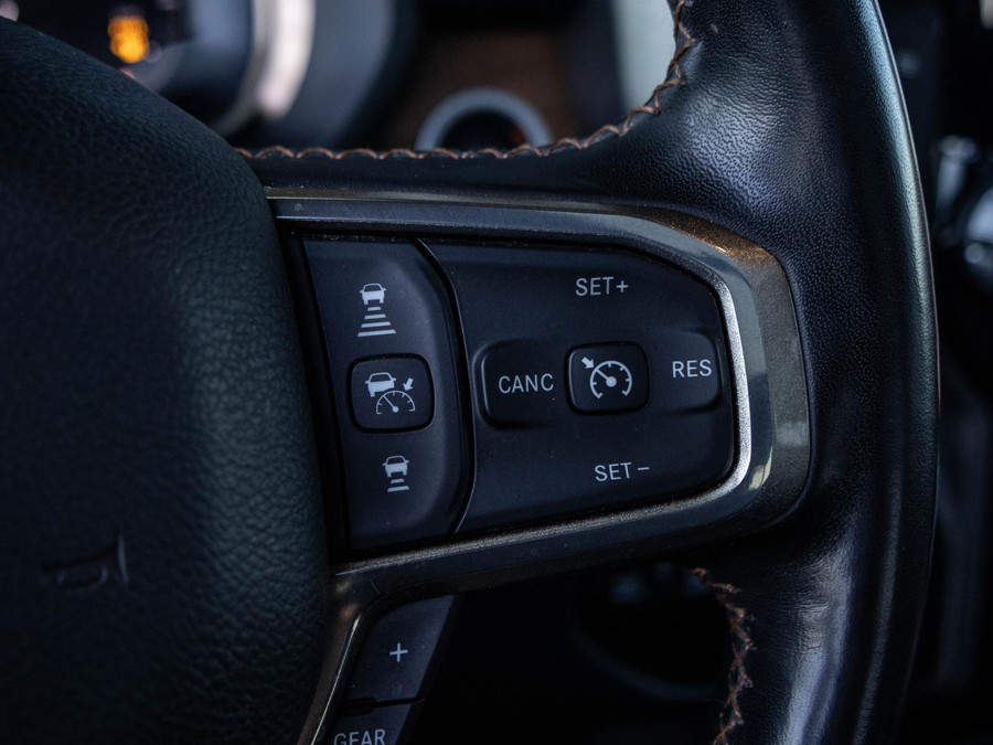 Dodge RAM 1500 5.7 V8 4x4 Crew Cab Limited