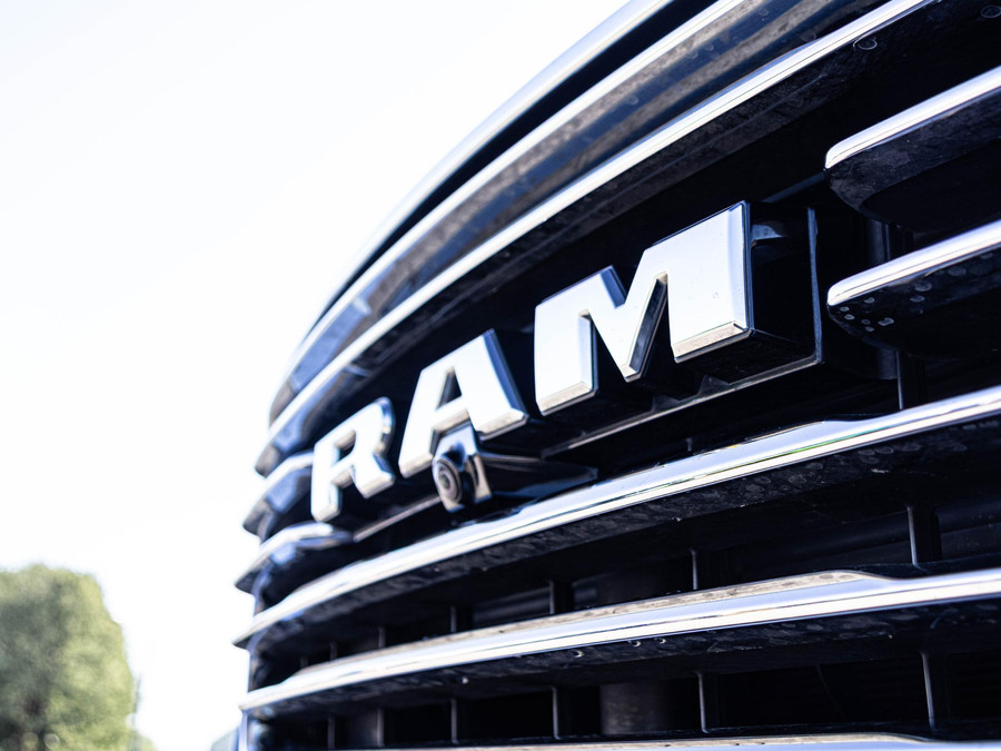 Dodge RAM 1500 5.7 V8 4x4 Crew Cab Limited