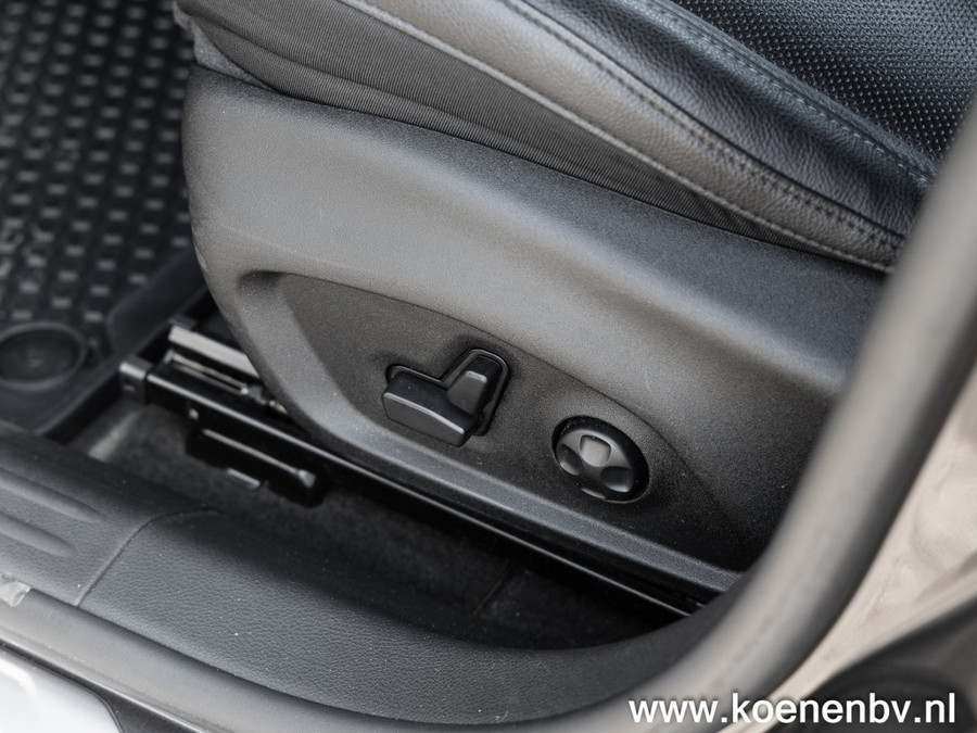 Jeep Compass 1.3T S/ Leer/ Electr stoelen/ 19LM/ Camera/ Navi
