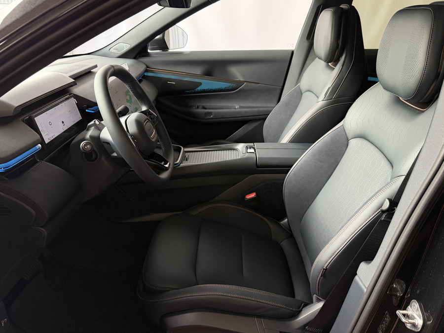 Lynk & Co 08 2026 345PK MORE HYBRIDE MASSAGE STOEL VERW/VENTILATIE PANO MATRIX LED HARMAN KARDON NIEUWE AUTO 360°