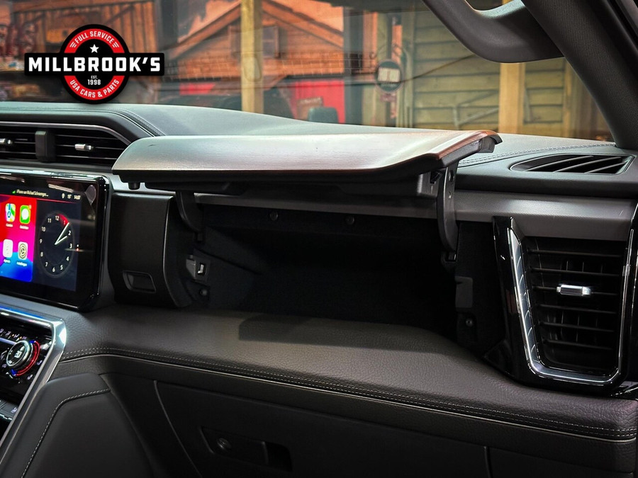 GMC Sierra Denali 6.2L V8,