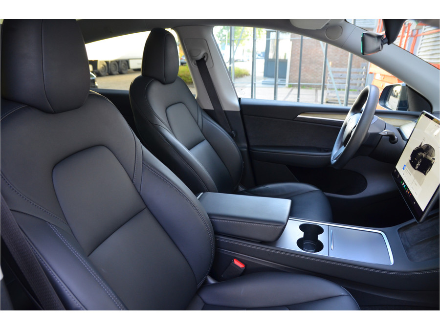 Tesla Model Y RWD 58 kWh