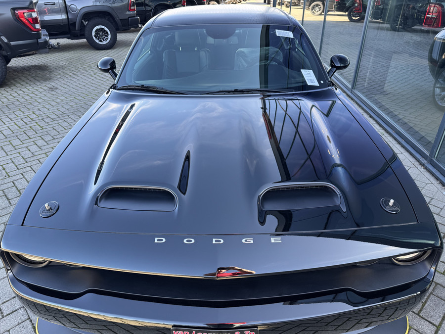 Dodge Challenger SRT Hellcat Redeye Black Ghost