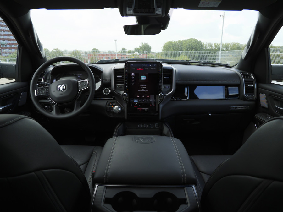 Dodge Ram 1500 | Rebel | Night | 4x4 | Crew Cab | 3.0L Twin-turbo I6 | BPM-VRIJ