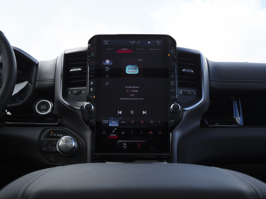 Dodge Ram 1500 | Rebel | Night | 4x4 | Crew Cab | 3.0L Twin-turbo I6 | BPM-VRIJ