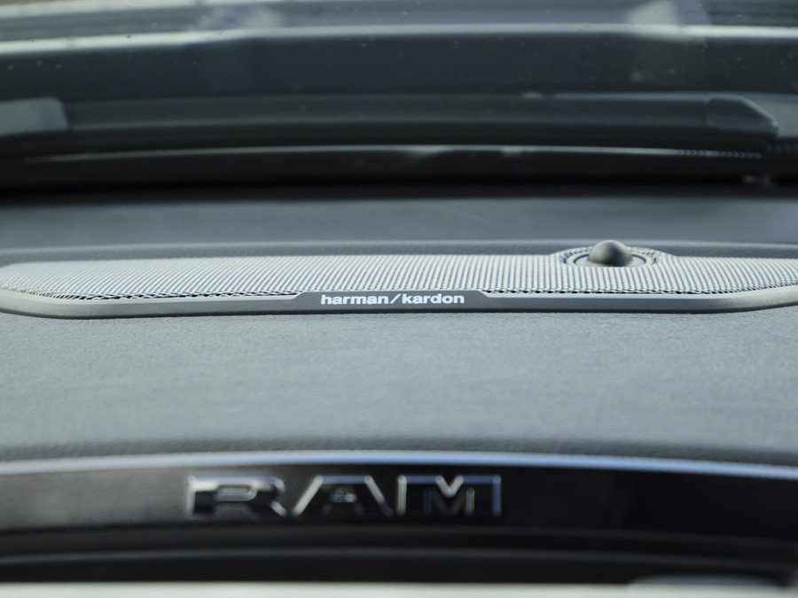 Dodge Ram 1500 | Rebel | Night | 4x4 | Crew Cab | 3.0L Twin-turbo I6 | BPM-VRIJ