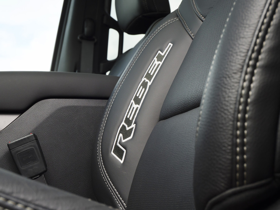 Dodge Ram 1500 | Rebel | Night | 4x4 | Crew Cab | 3.0L Twin-turbo I6 | BPM-VRIJ