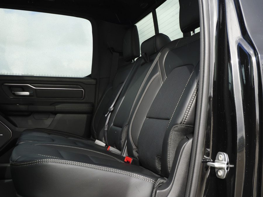 Dodge Ram 1500 | Rebel | Night | 4x4 | Crew Cab | 3.0L Twin-turbo I6 | BPM-VRIJ