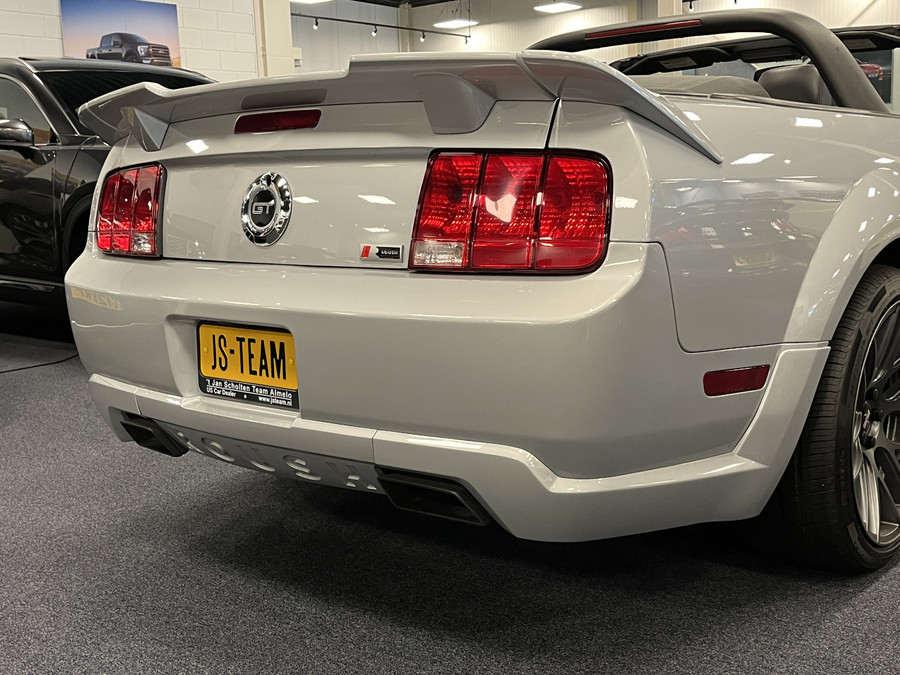 Ford Mustang Convertible 4.6i V8 GT 335PK Roush Limited Nr. 05-2218