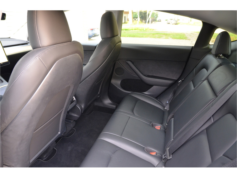 Tesla Model Y RWD 58 kWh
